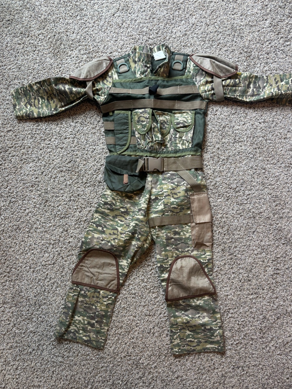 Kids army costume